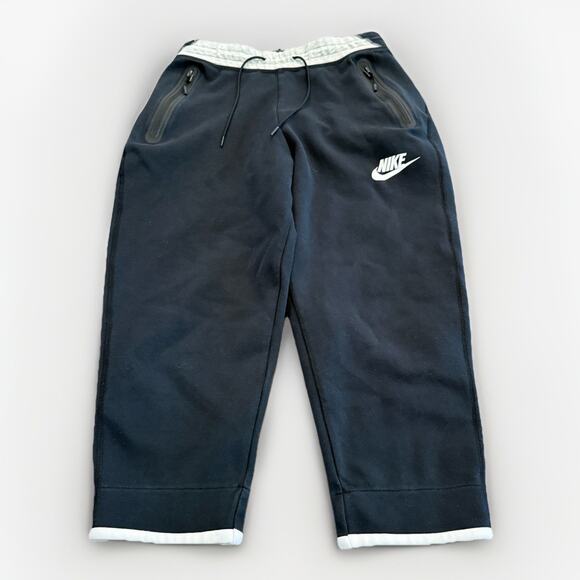 Nike Sportswear Tech Fleece Women Black Joggers Cropped Pants S AR2946-011 $100 - Picture 1 of 9